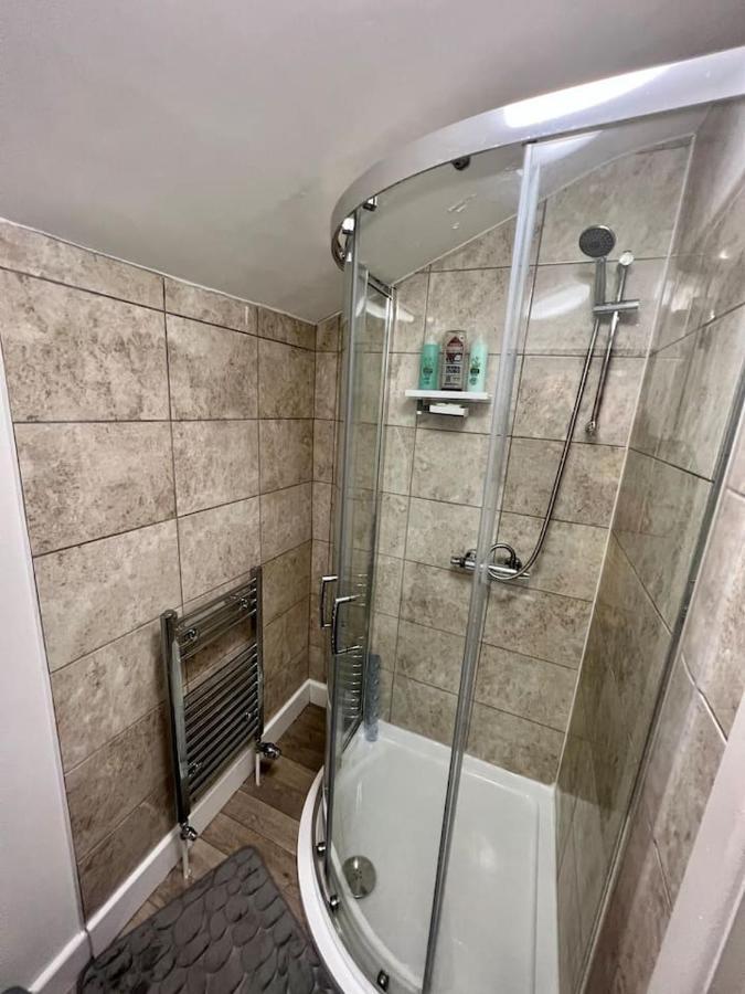 4 Bedroom Terrace House Wellingborough Buitenkant foto