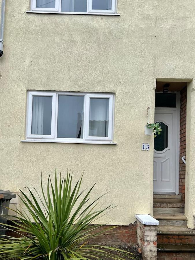 4 Bedroom Terrace House Wellingborough Buitenkant foto
